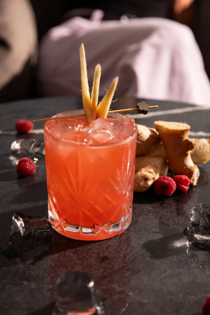 Cocktail II, Istros – photograph by Florian Kozak